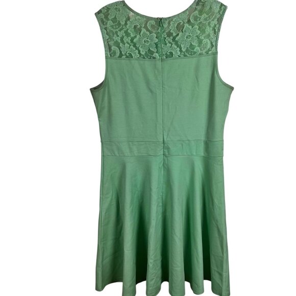 Heloise Fashion Size XL Womens Sleeveless Green Dress With Lace Yoke & Flared - Picture 2 of 12